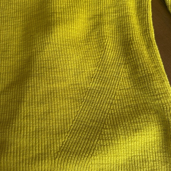EUC Banana Republic Misses Spring Sweater, in Chartruese, Sz XL - Picture 9 of 10
